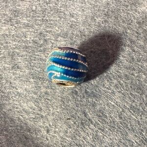 NWOT PANDOA Blue Wave Charm
